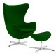 Réplique de la chaise Egg avec repose-pieds du designer Arne Jacobsen